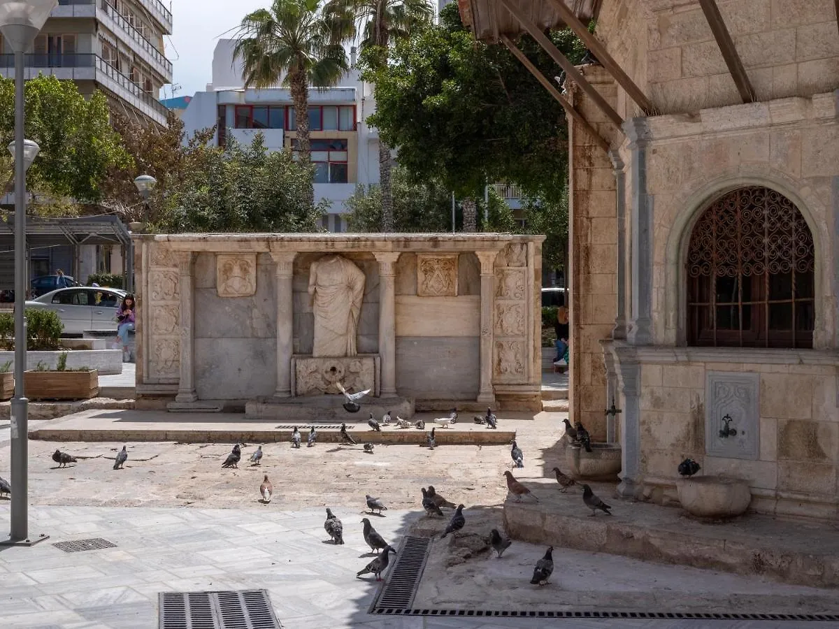 Iris Luxury Apartment At The Heraklion Center