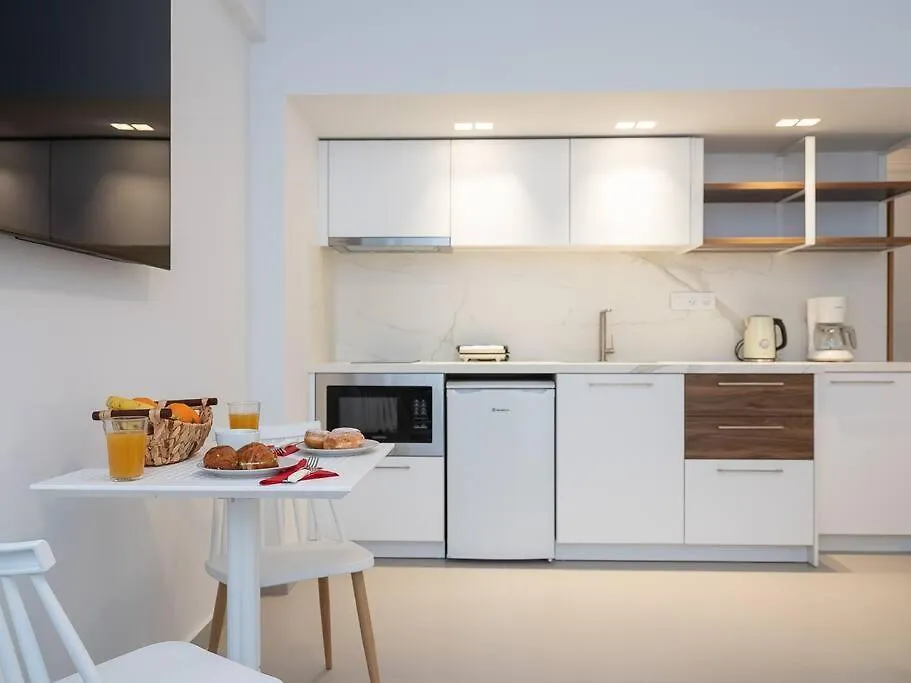 Iris Luxury Apartment At The Heraklion Center Greece