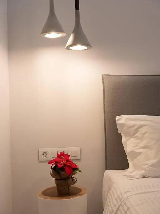 Iris Luxury Apartment At The Heraklion Center Greece